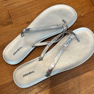 Silver [with tiny mirrors] Strappy Flat Sandals "flip flops"